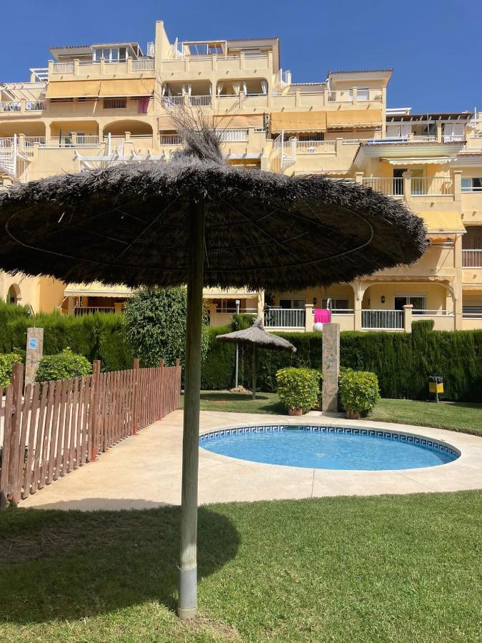 Room With Sea And Mountain Views Habitacion En Piso Compartido Para 1 O 2 Personas Benalmádena Εξωτερικό φωτογραφία